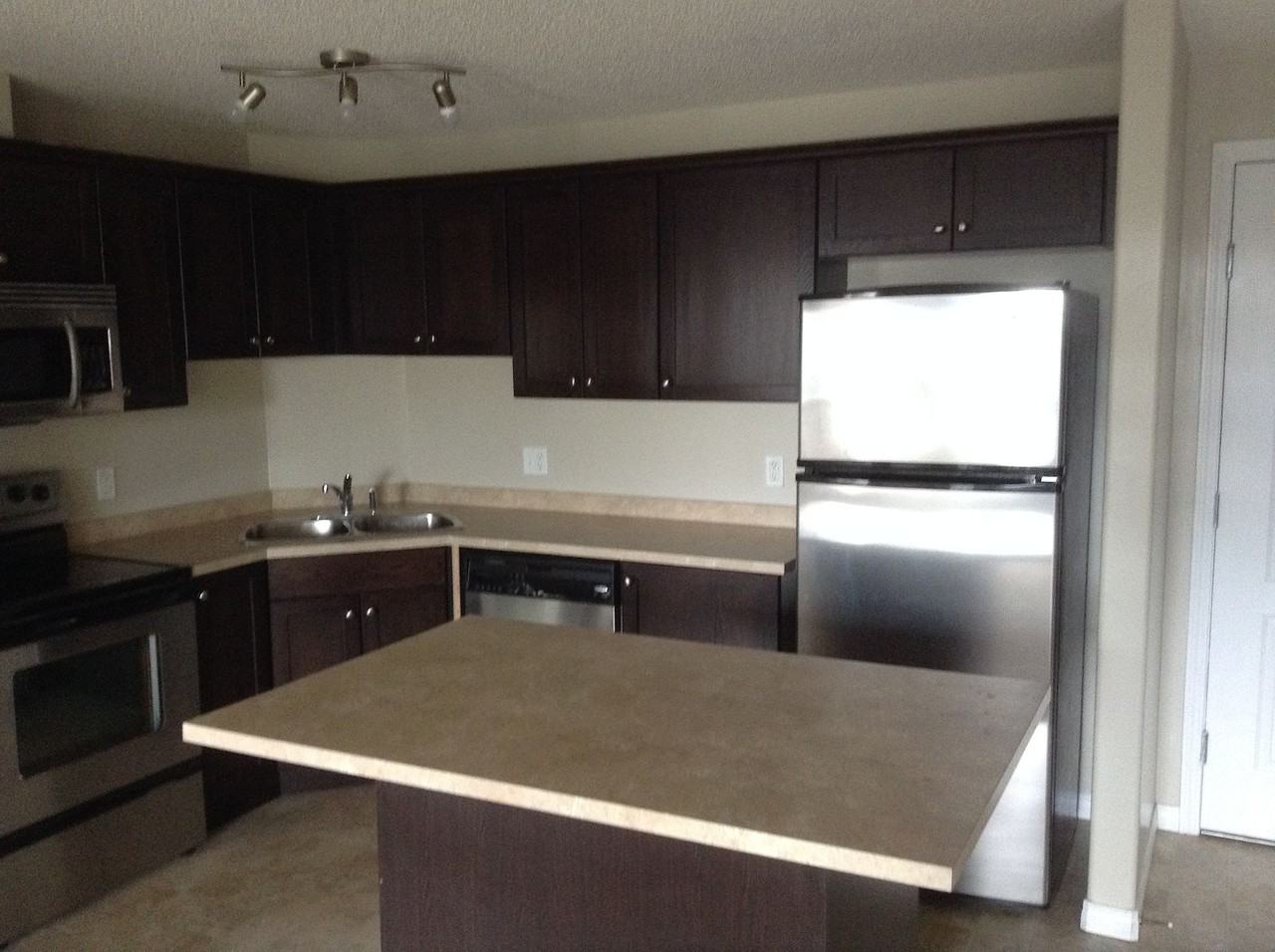 9363 Park Place Terwillegar Terrace - Photo 4 of 11