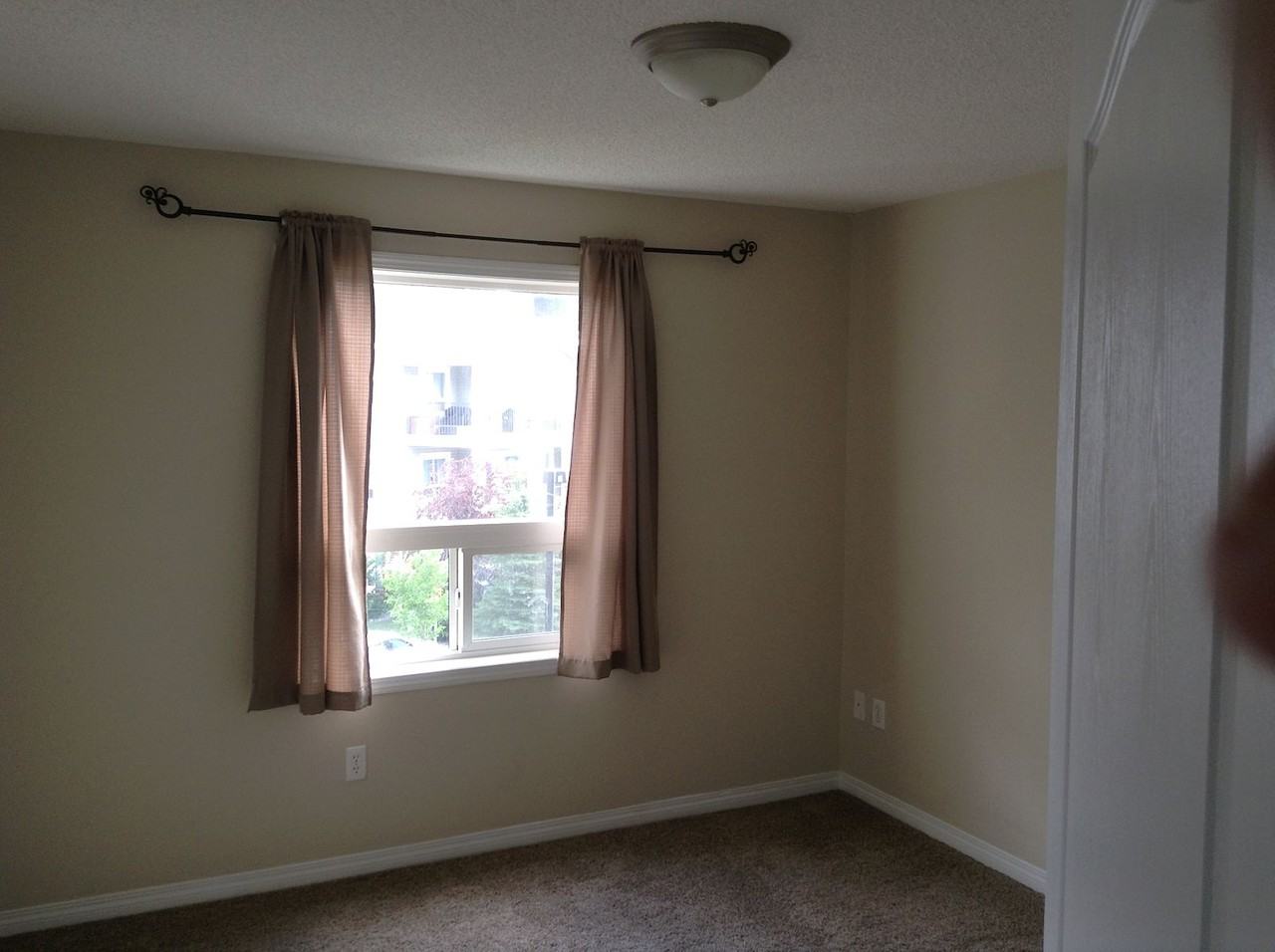 9363 Park Place Terwillegar Terrace - Photo 6 of 11