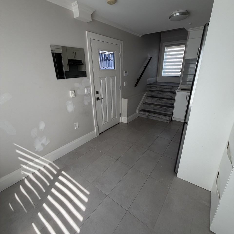 1176 E 60th Ave - Photo 2 of 12
