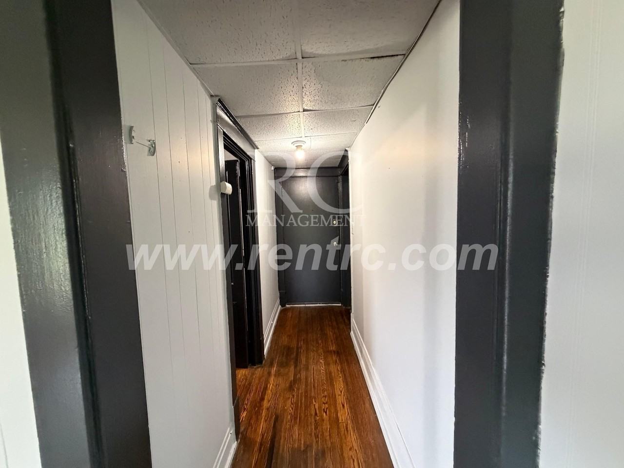 COLLETT & - Photo 7 of 12