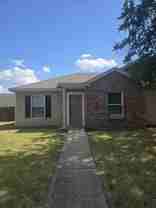 1708 Red Oak Ct #NA - Photo 1 of 1