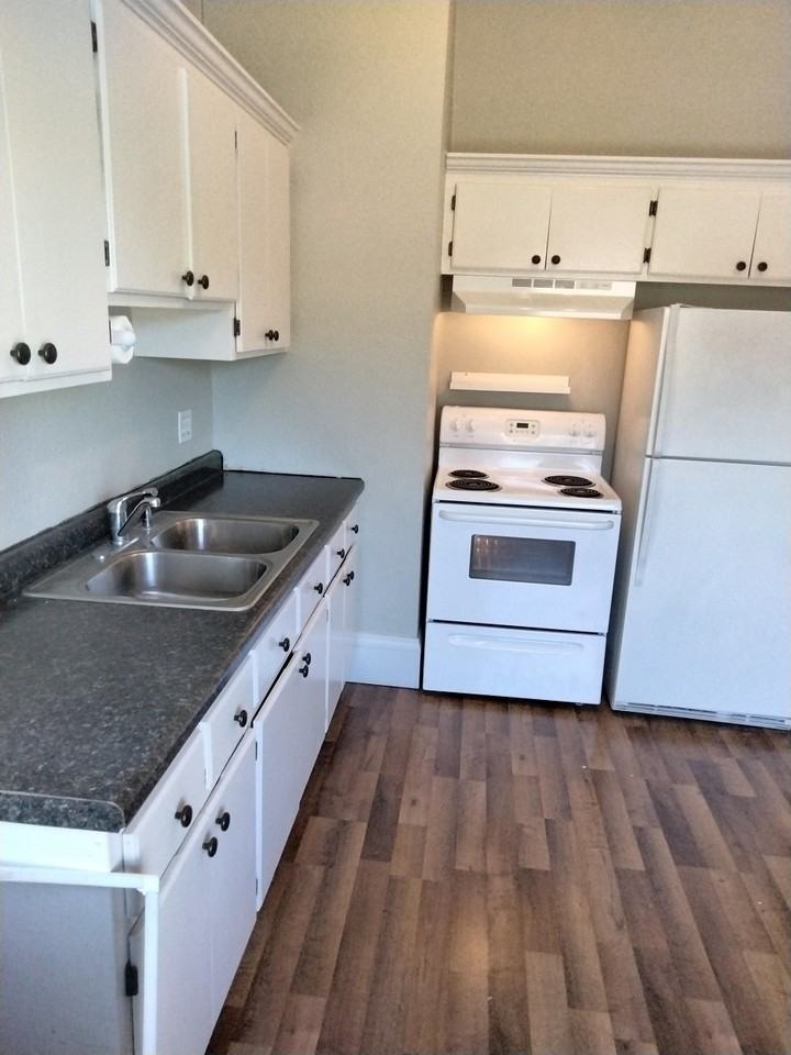 17 E 27th St #2 - Photo 2 of 18