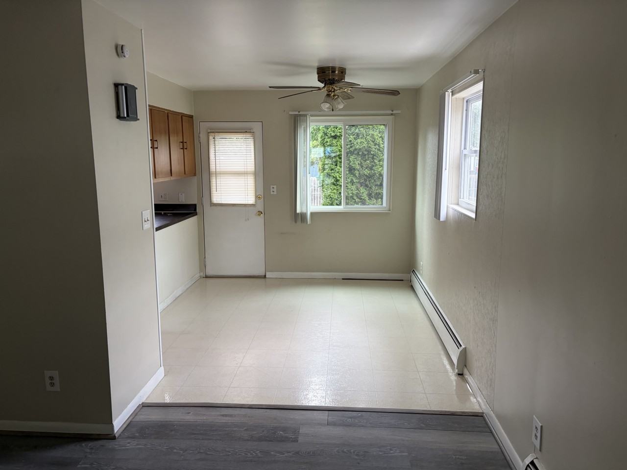 501 Pine St #501 - Photo 3 of 10