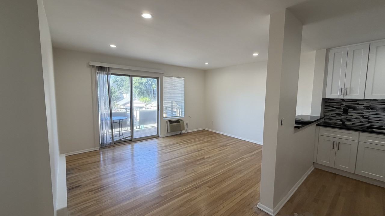 89 Uhland St #11 - Photo 2 of 5