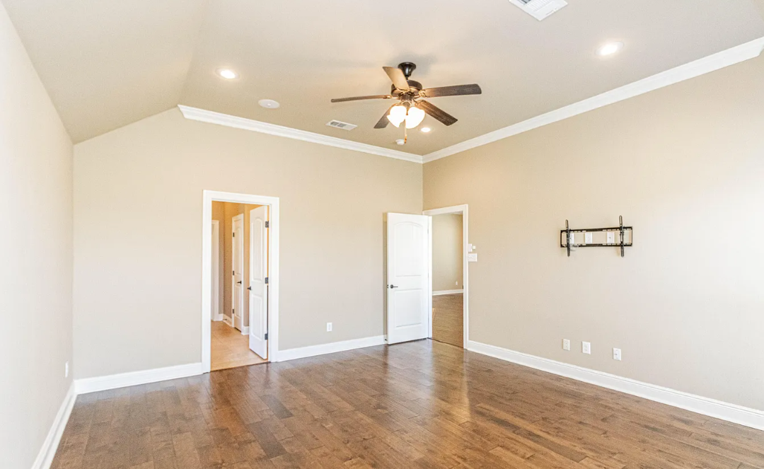 231 Forest Grove Dr #NA - Photo 6 of 10