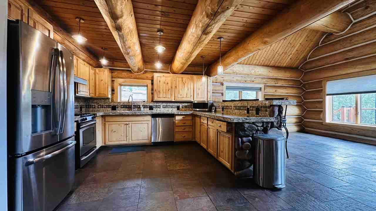 35 Brackenbury St #NA - Photo 3 of 34