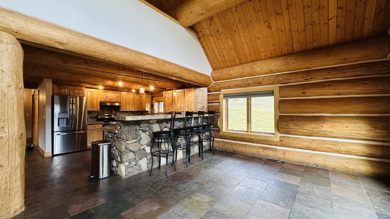 35 Brackenbury St #NA - Photo 6 of 34