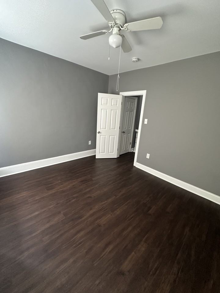 617 E Lippincott St #NA - Photo 7 of 20