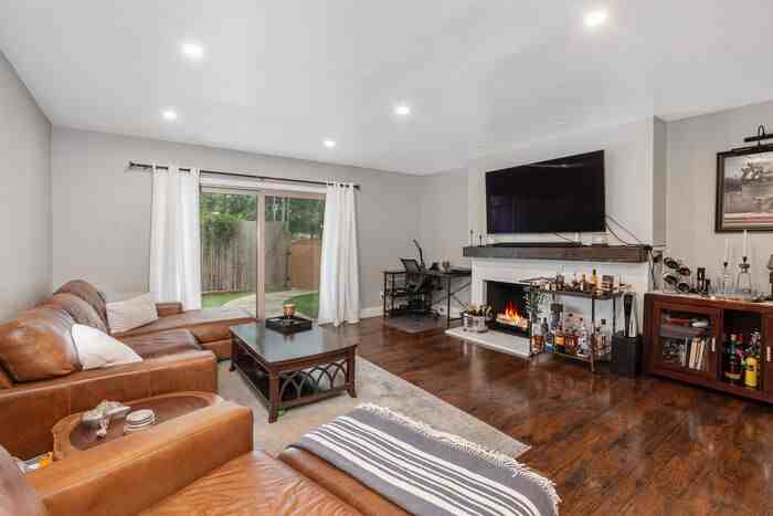 6821 Alvarado Rd #11 - Photo 5 of 33