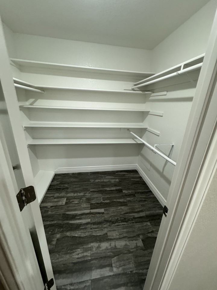 4411 Fairgate Dr #NA - Photo 6 of 20