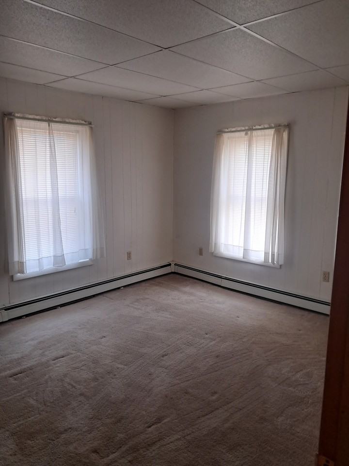 253 Hudson Ave #NA - Photo 2 of 10