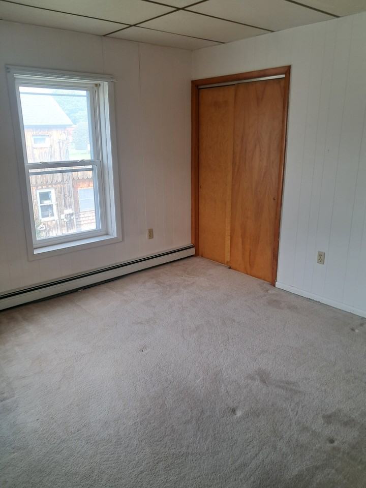 253 Hudson Ave #NA - Photo 4 of 10