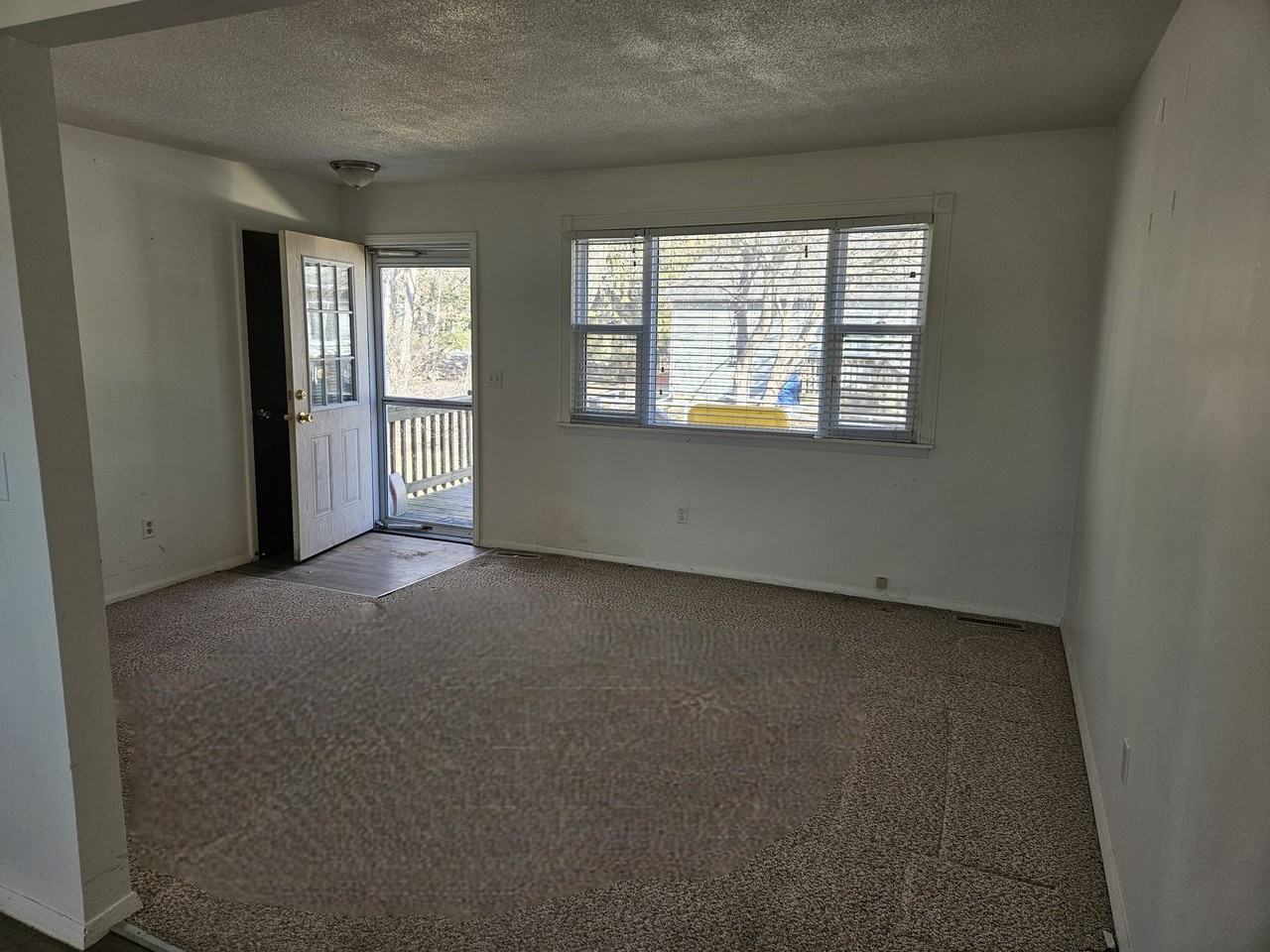 614 S Mill St #B - Photo 4 of 6