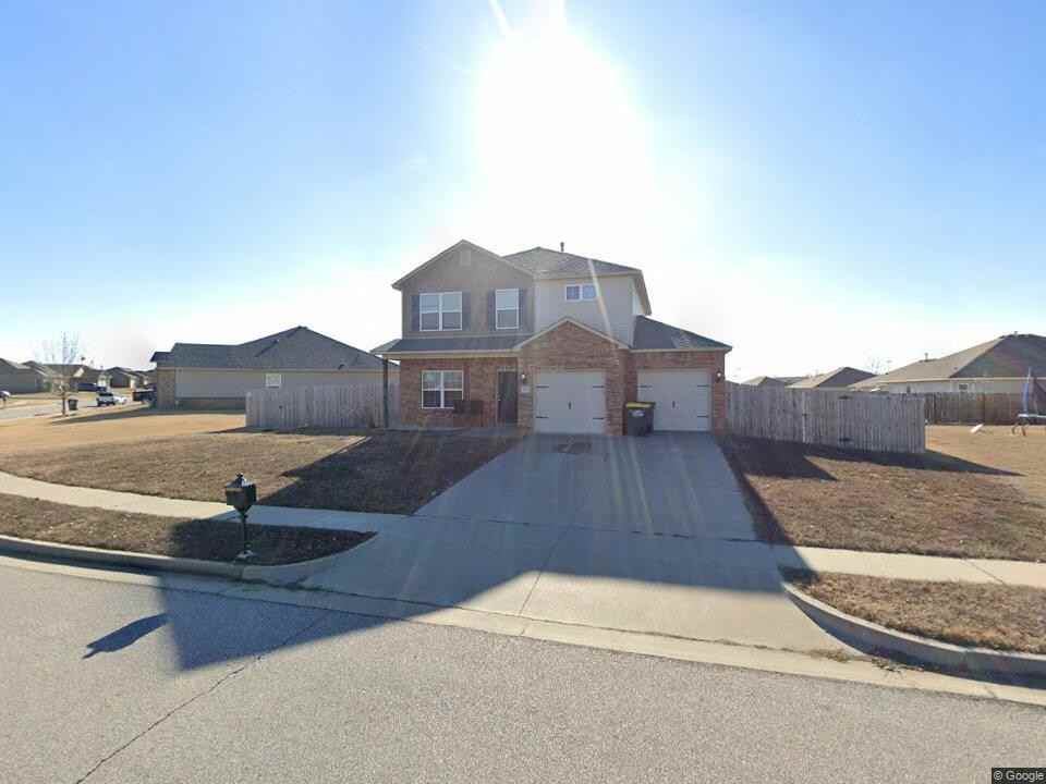 14730 S Hickory Pl #NA - Photo 2 of 16