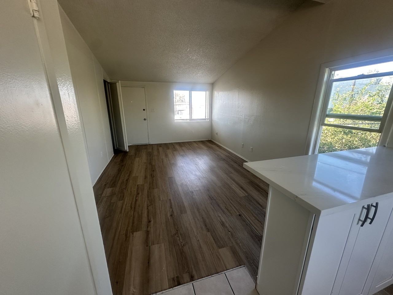 12935 Abbott Ct #F - Photo 4 of 13