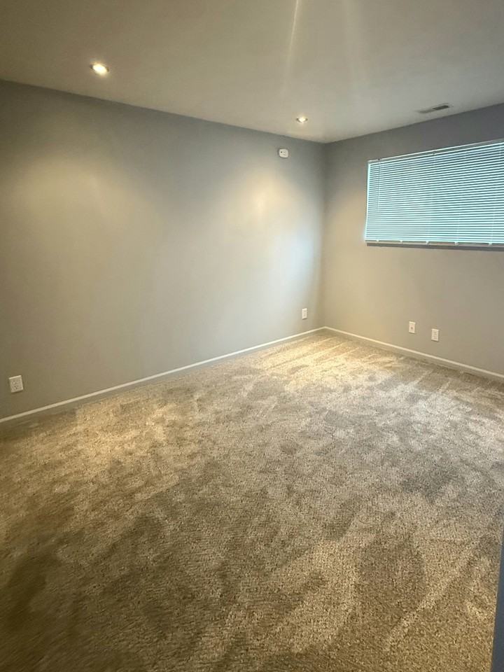 16015 Greenleaf St #NA - Photo 4 of 27