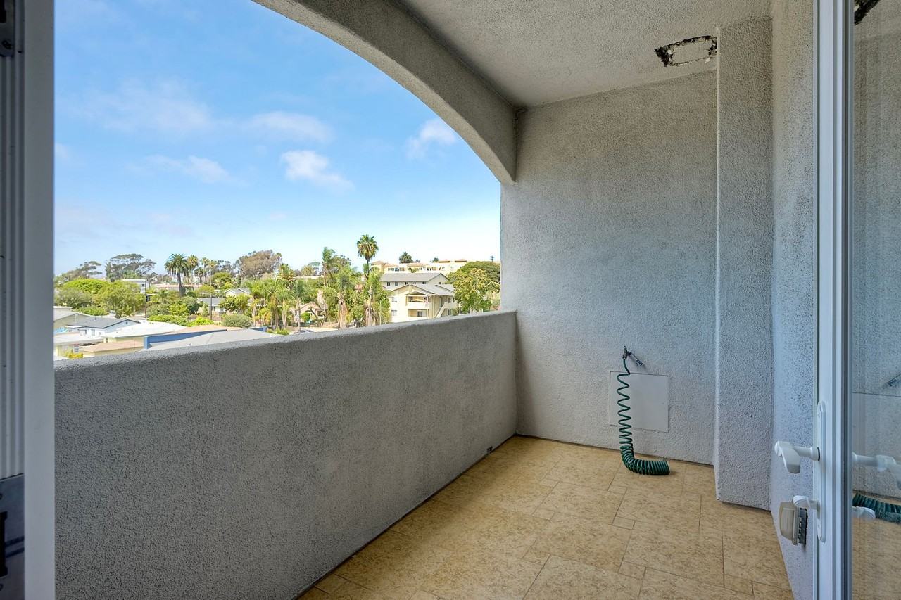 314 N Nevada St #15 - Photo 6 of 26