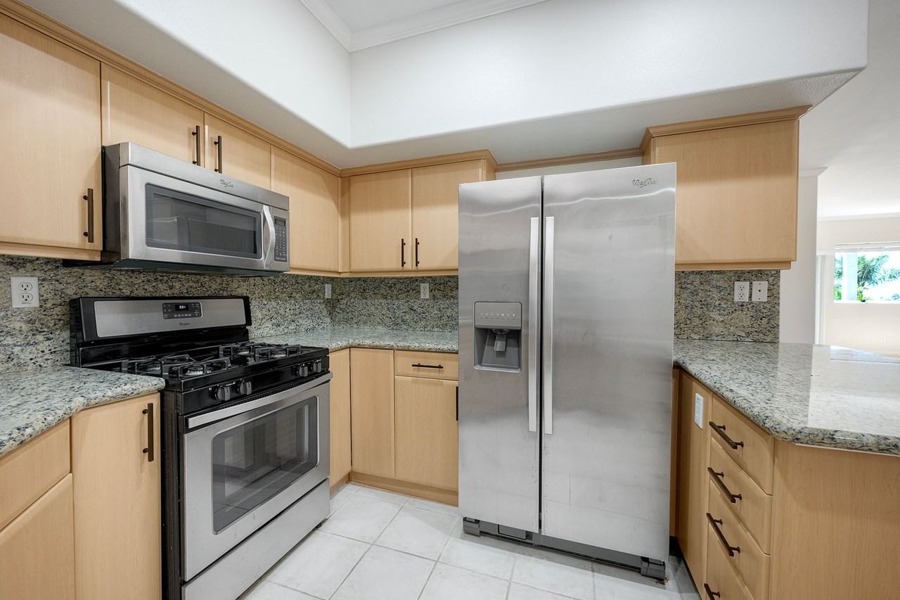 314 N Nevada St #15 - Photo 7 of 26