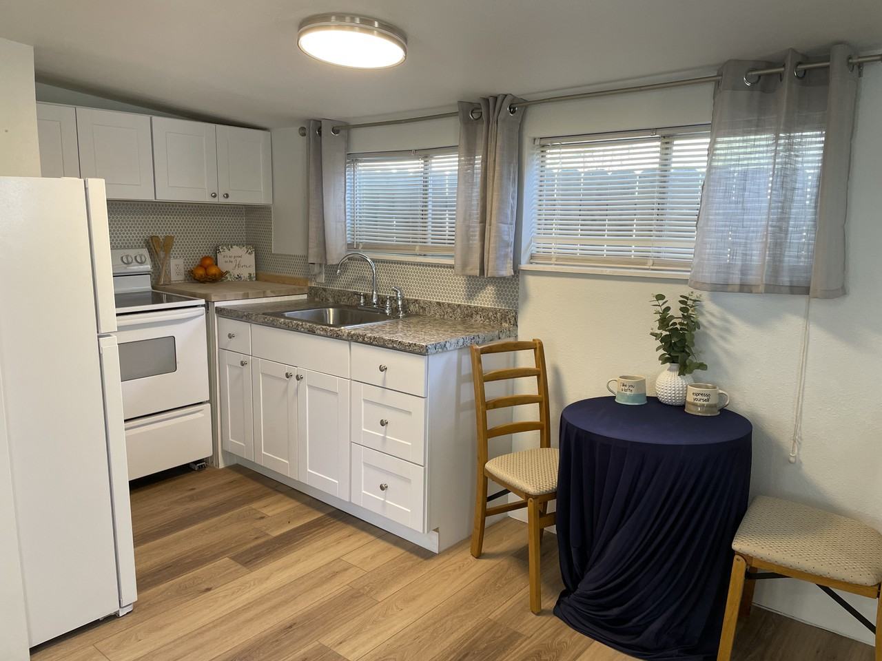 522 1/2 N Spruce St #NA - Photo 7 of 14