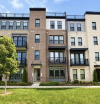 43256 Farringdon Sq - Photo 1 of 1