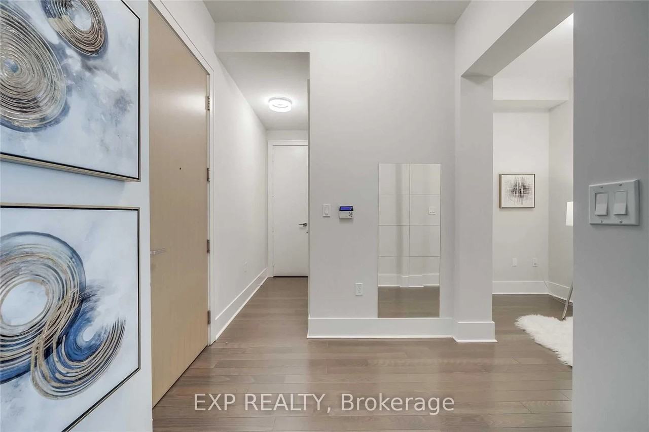 29 Queens Quay East - Photo 3 of 34