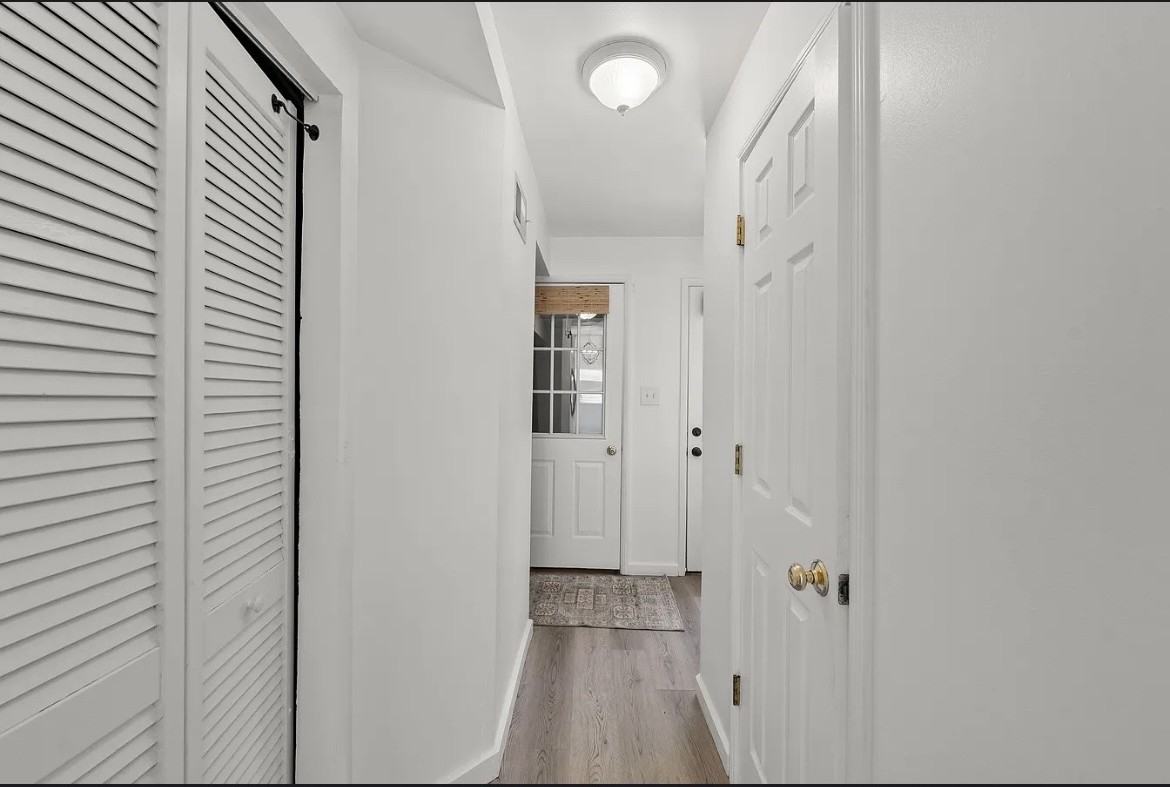 1940 Riverside Dr #NA - Photo 5 of 25