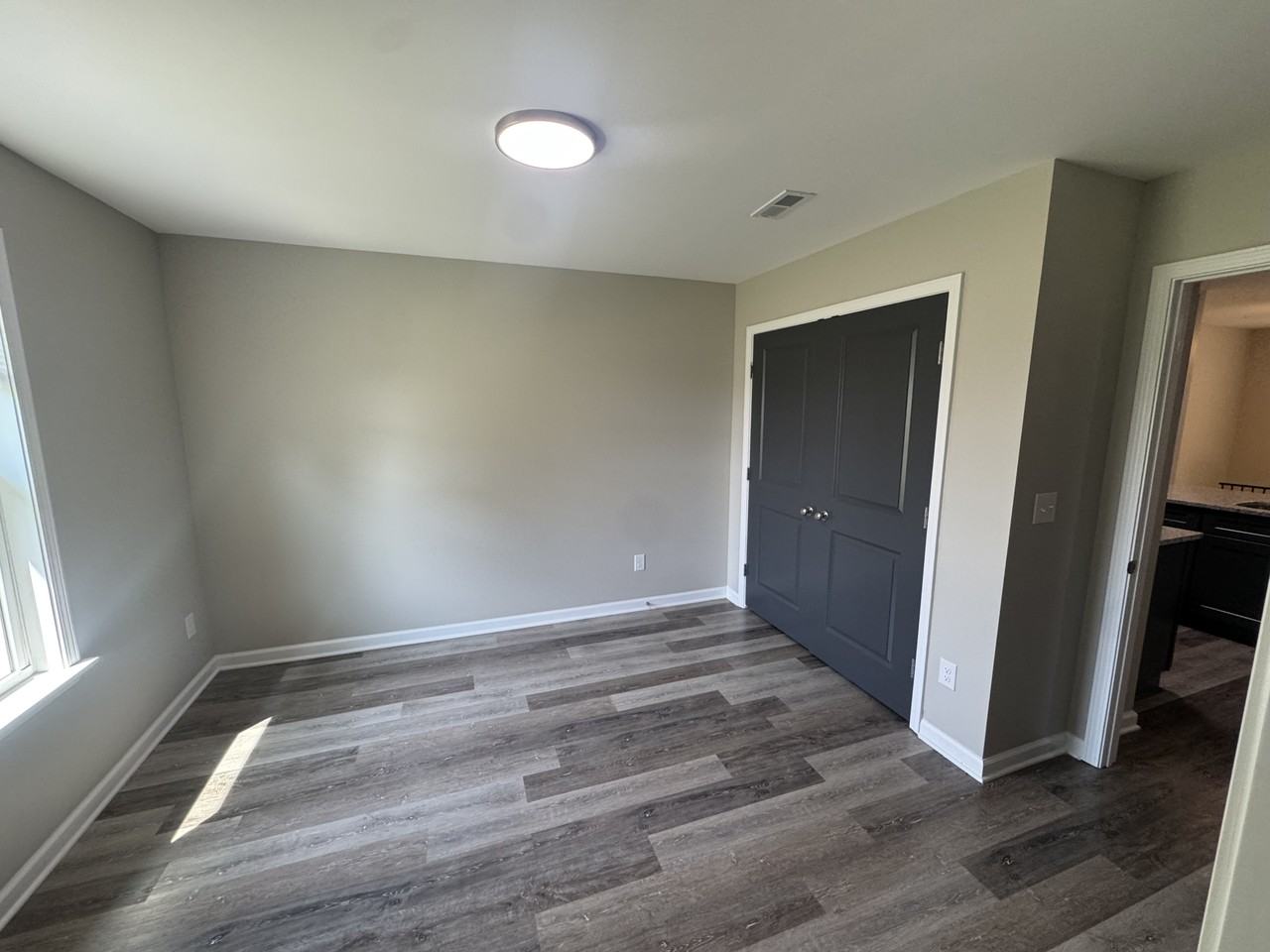 121 Jefferson Ave W #4 - Photo 3 of 6