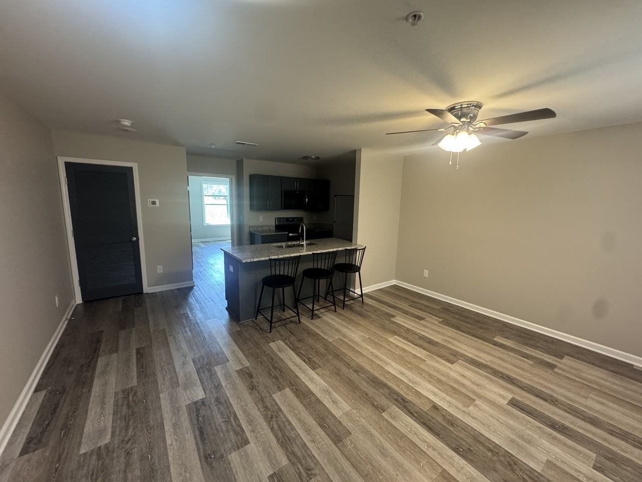 121 Jefferson Ave W #4 - Photo 6 of 6