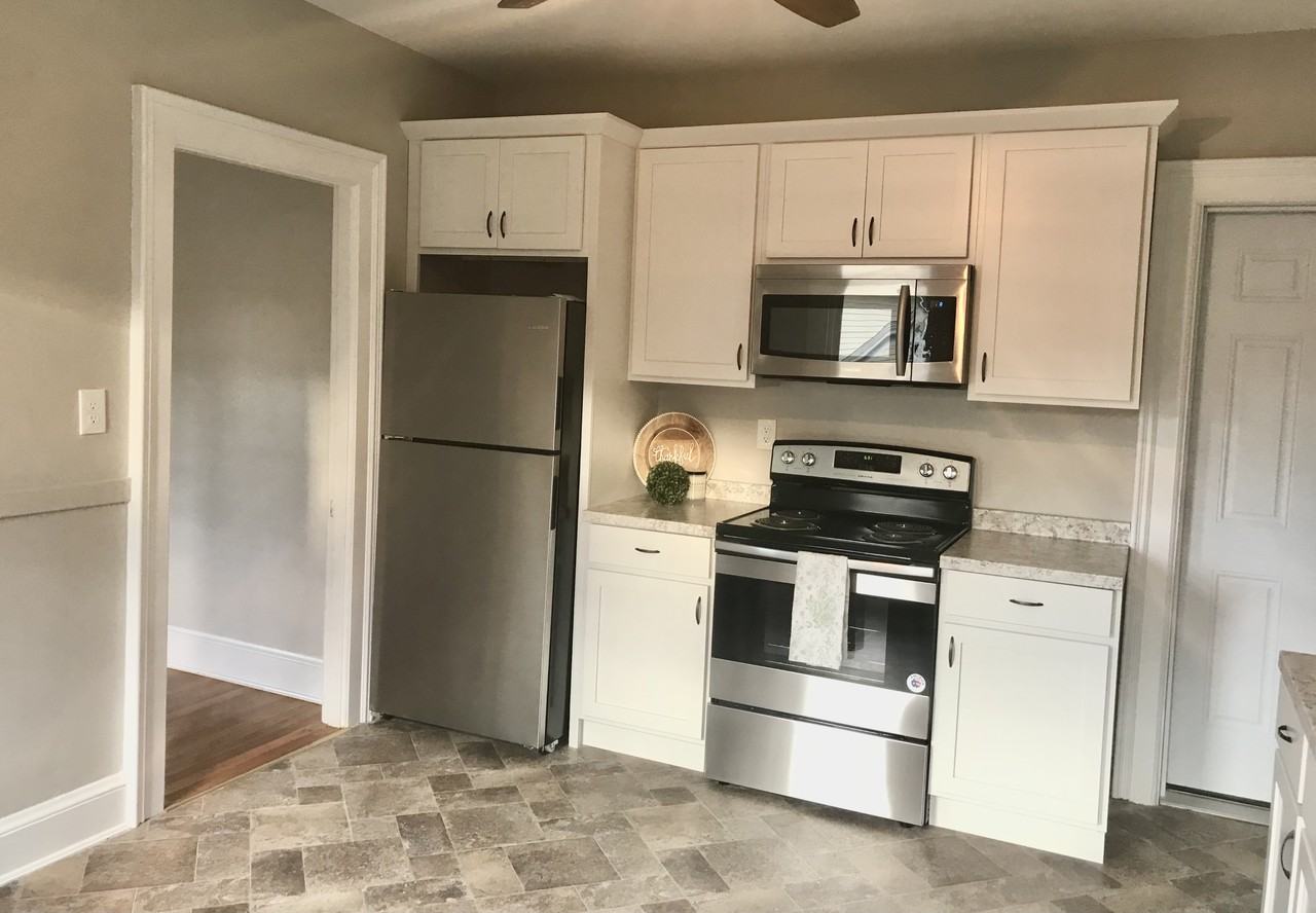 17 Davis Ave #19B - Photo 3 of 11