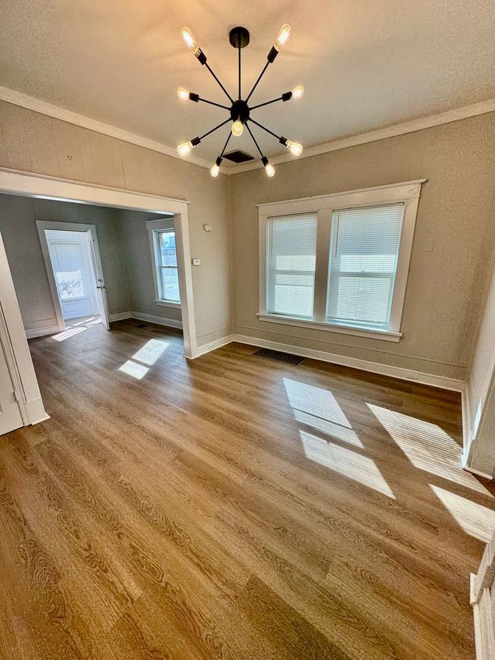 117 Browning Ave - Photo 6 of 26