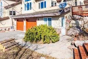 featured image of 11 Hackamore Rd #LOWER