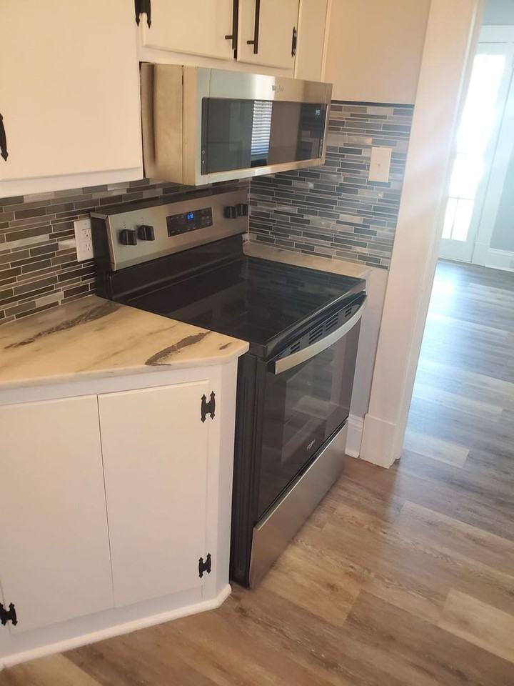 309 Montague St - Photo 3 of 13