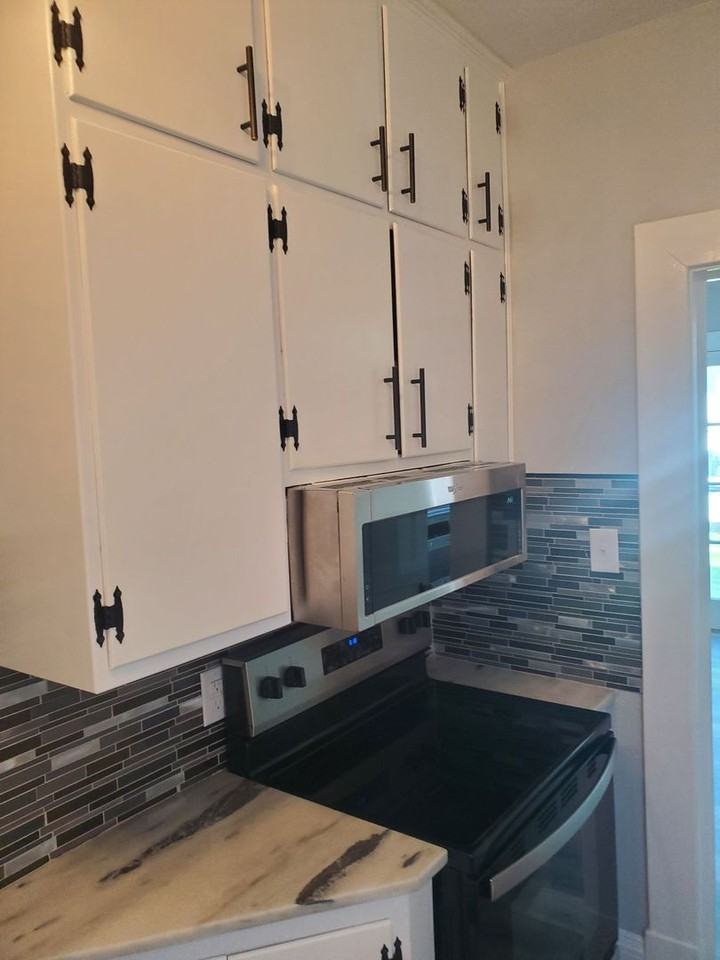 309 Montague St - Photo 4 of 13