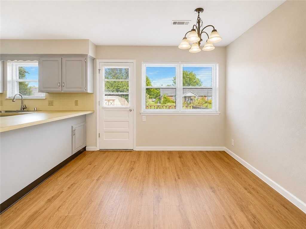 1903 Jean St - Photo 7 of 16