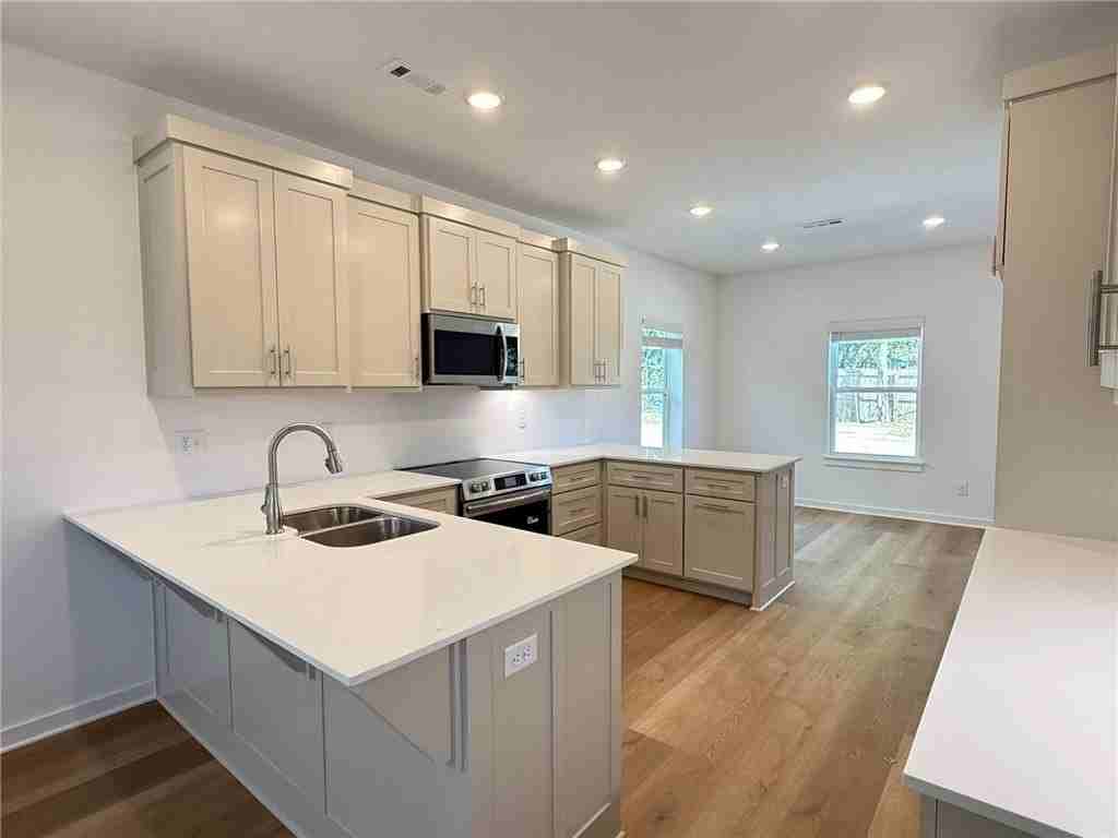 832 S Dockery Ln #2 - Photo 5 of 26