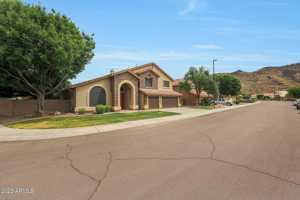 featured image of 5328 W Mohawk Ln