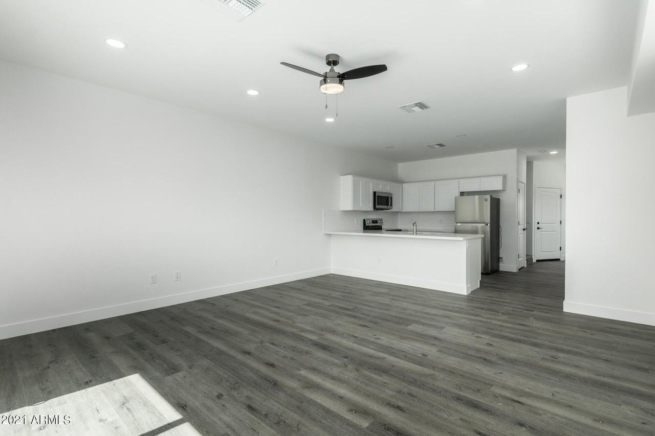 917 S 5th Ave #1 - Photo 5 of 6