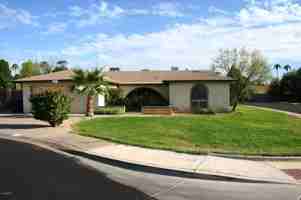 featured image of 2217 S Las Flores