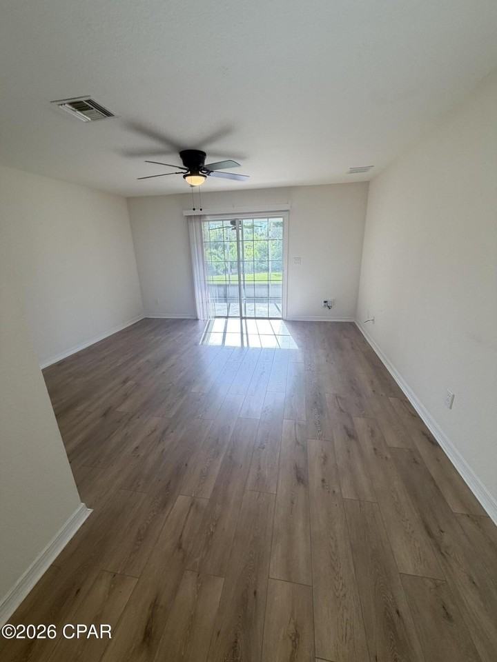 3035 Meadow St - Photo 2 of 41