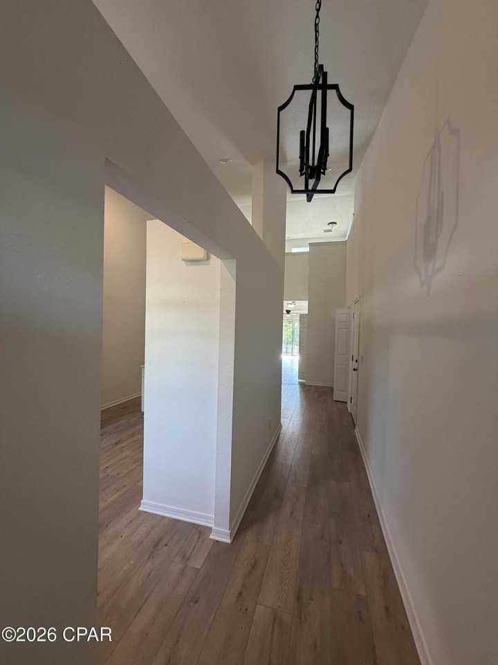 3035 Meadow St - Photo 3 of 41
