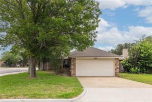 826 Azalea Ct - Photo 1 of 1