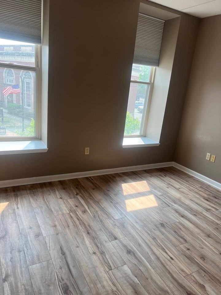 106 N Main St Apt A - Photo 3 of 6
