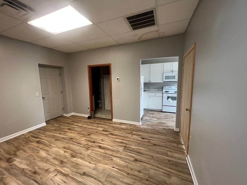 106 N Main St Apt A - Photo 5 of 6