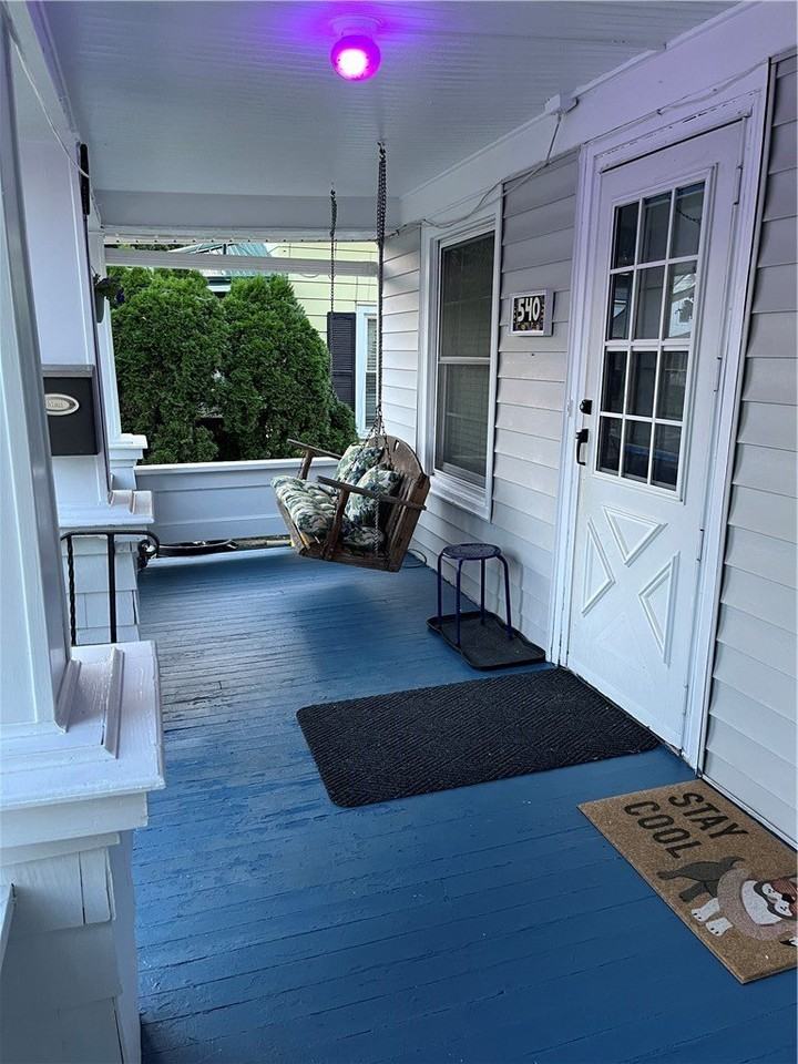 540 Decker Ave - Photo 3 of 18