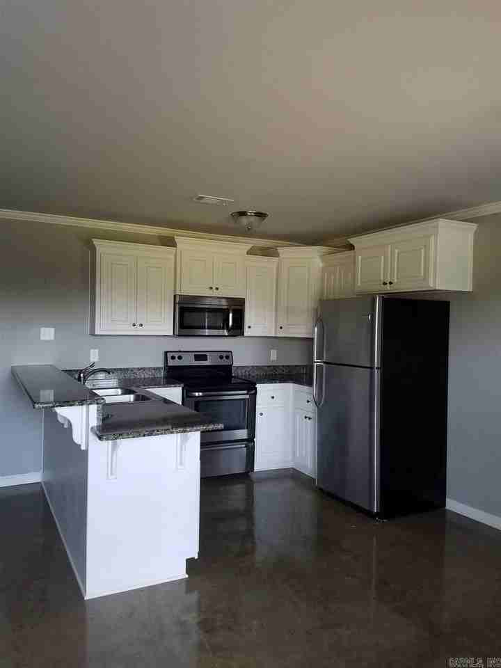 286 Bailey Rd - Photo 2 of 12