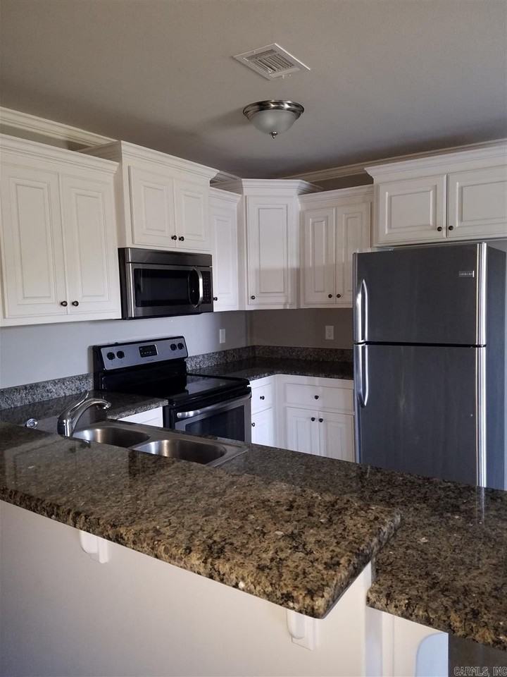 286 Bailey Rd - Photo 3 of 12