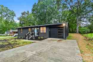 562 Barrington Pl Nw - Photo 1 of 1