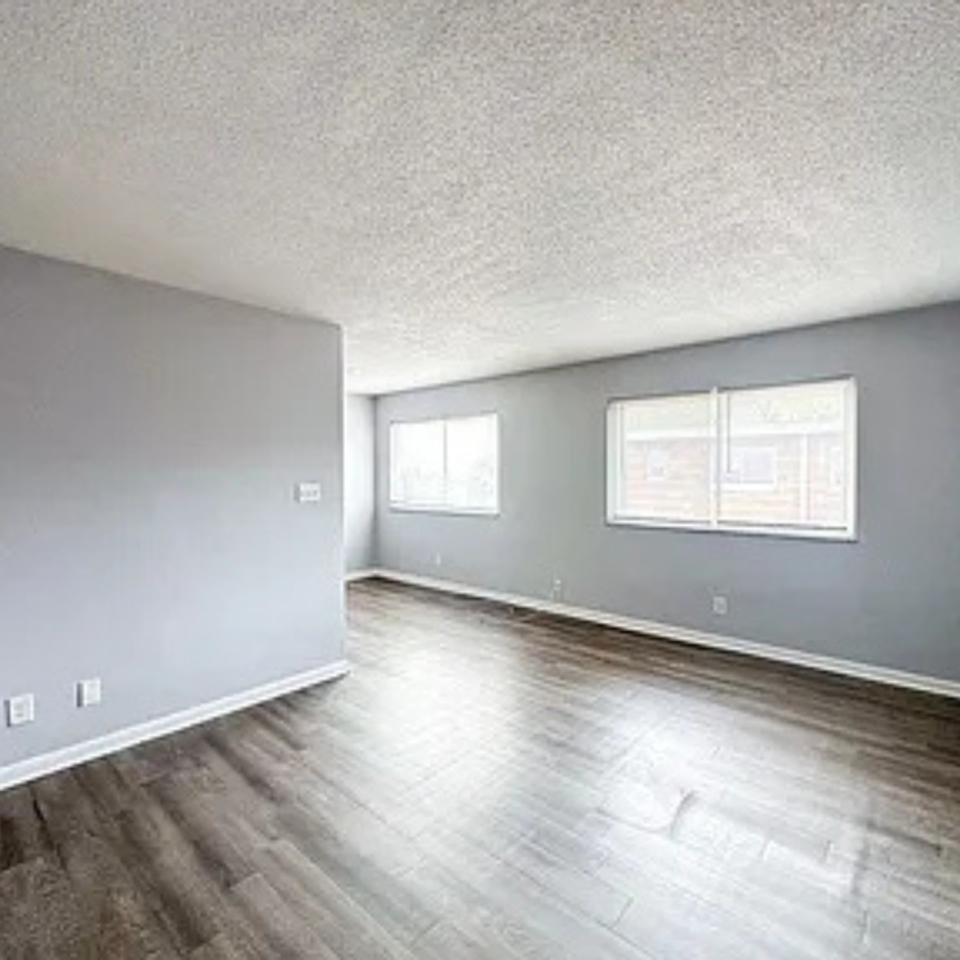 Parkside Apartments - Photo 4 of 10