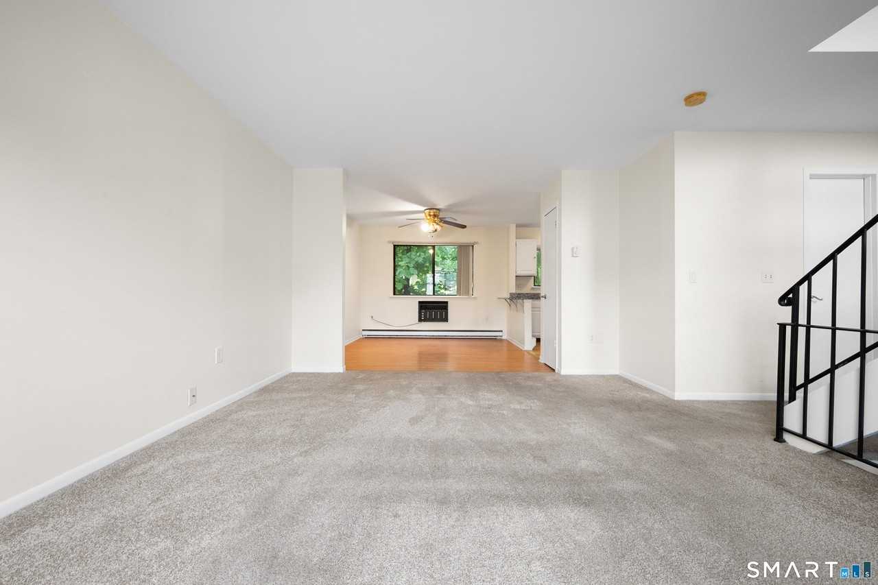 60 Lawn Ave #24 - Photo 4 of 25