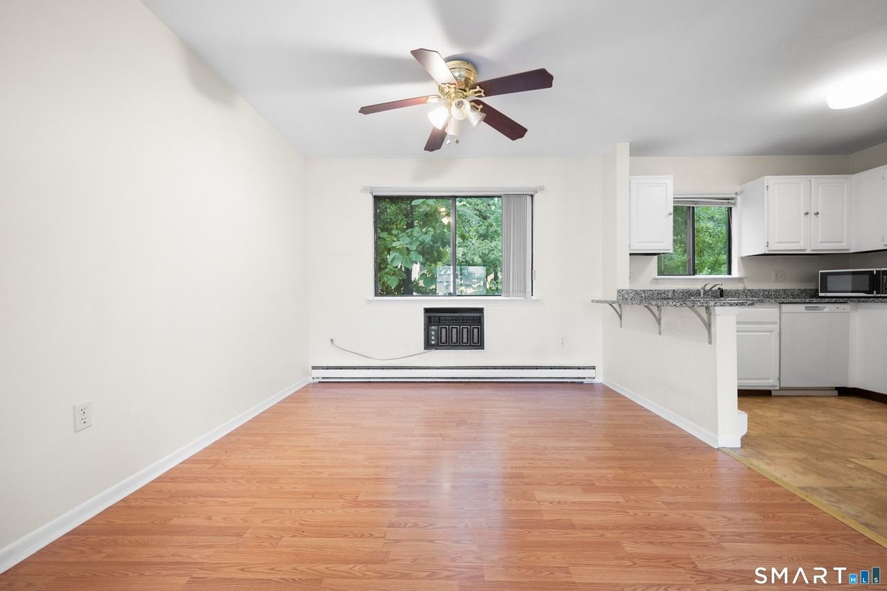 60 Lawn Ave #24 - Photo 7 of 25